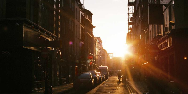 教育评价变革：从考试分数到综合素质评价，过程性评价工具与实施难点解析